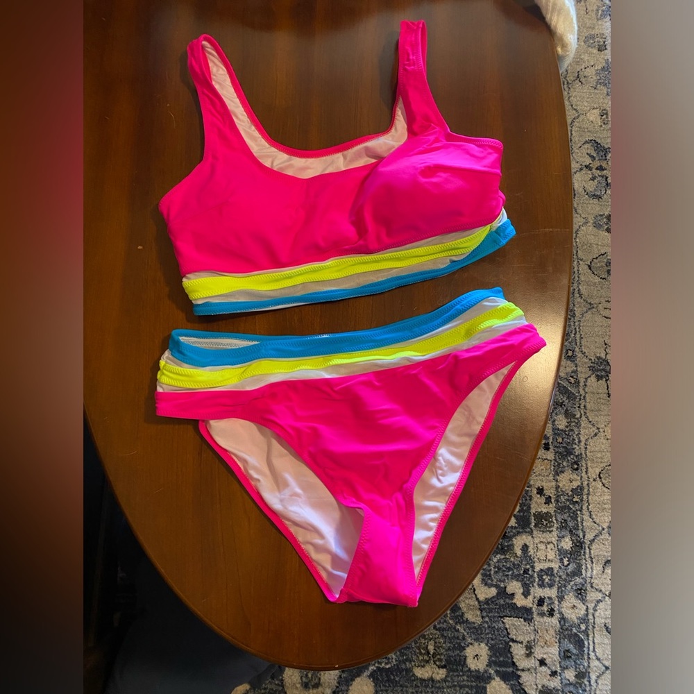 Womans NWT Neon Pink Bikini size XXL